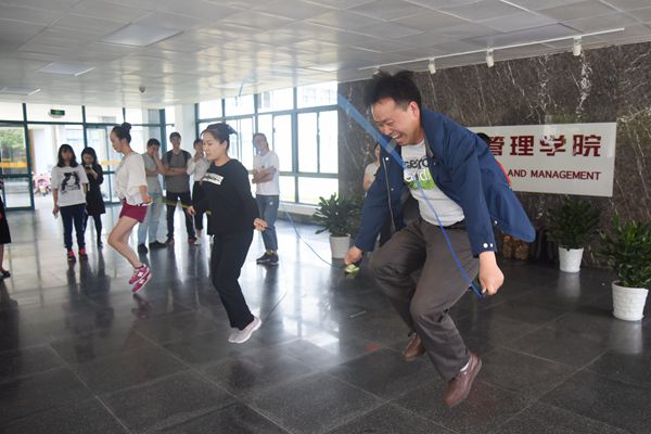 趣味运动会2.jpg 趣味运动会2.jpg